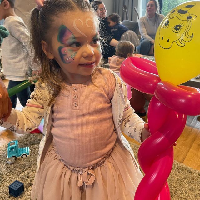 Oh the cuteness! 😍

#melbournekidsparties #melbournefacepainting #kidspartiesmelbourne #melbournemums #melbournemum #melbournemumsgroup #fairy #melbourneevents #fairyfreckles #fairyfrecklesandfriends #funfairy