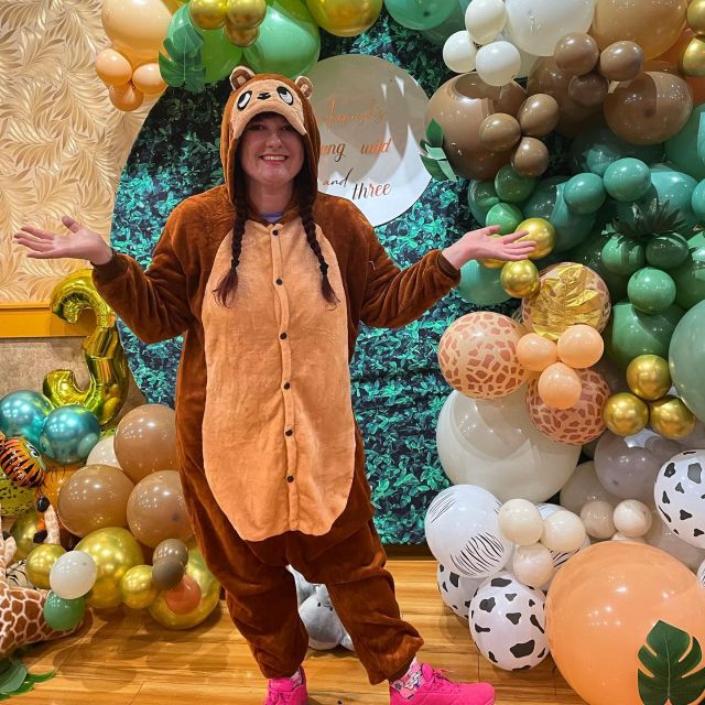 Sometimes Fairy Freckles likes to monkey around! If you look closely you can see some sparkles ✨ 

#melbournekidsparties #kidspartiesmelbourne #melbournemums #melbournemum #melbournemumsgroup #fairy #melbourneevents #fairyfreckles #fairyfrecklesandfriends #funfairy